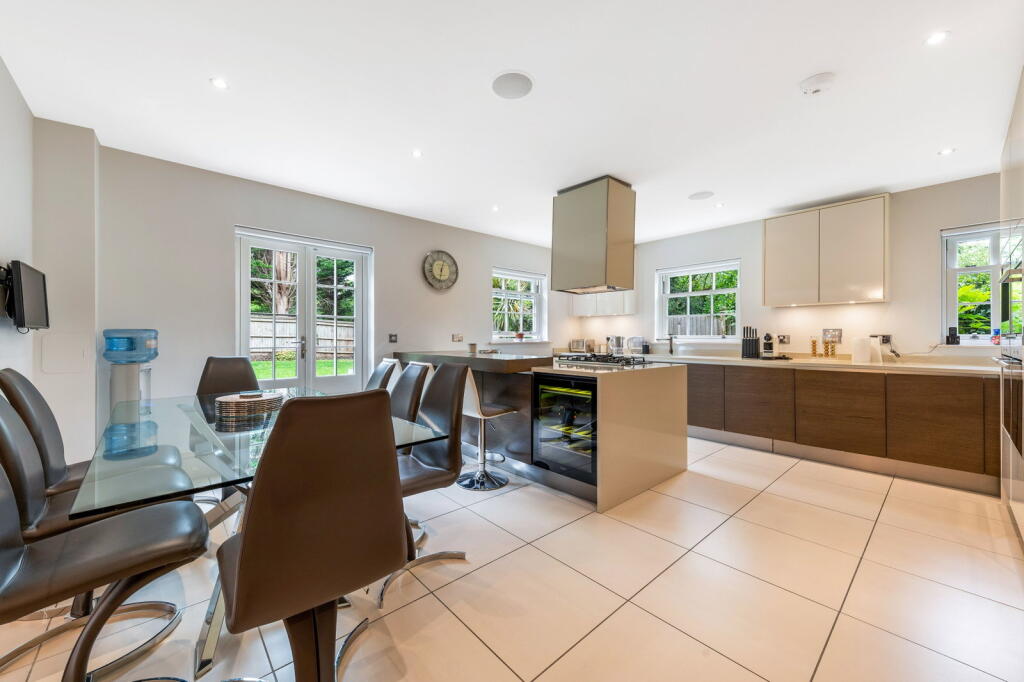 Fancourt Mews, Bromley, BR1 2GF photo 5