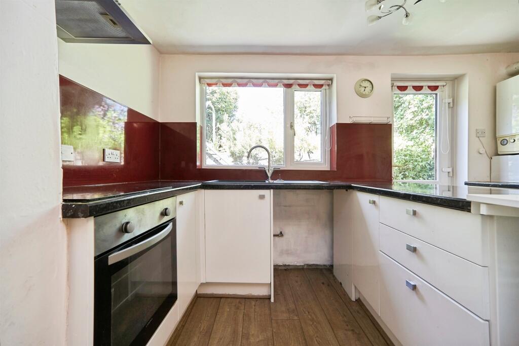 House in Bradford, Keighley - View 5