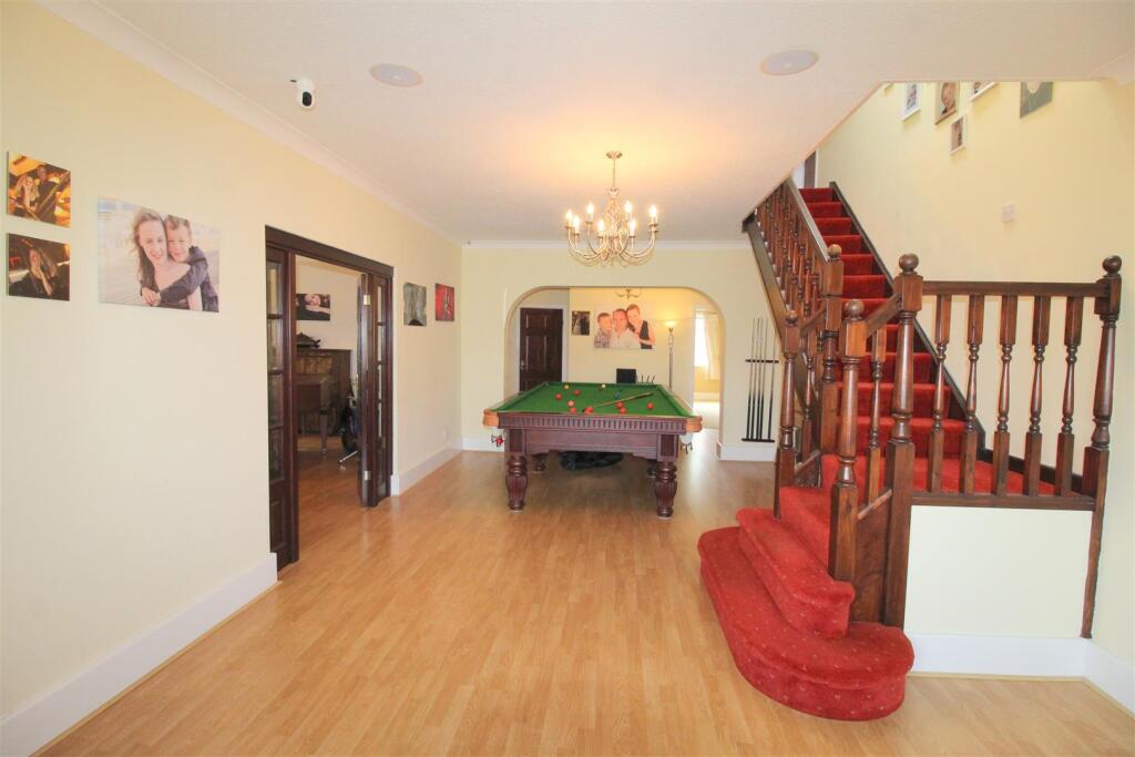 Clifton Drive North, Lytham St. Annes photo 2