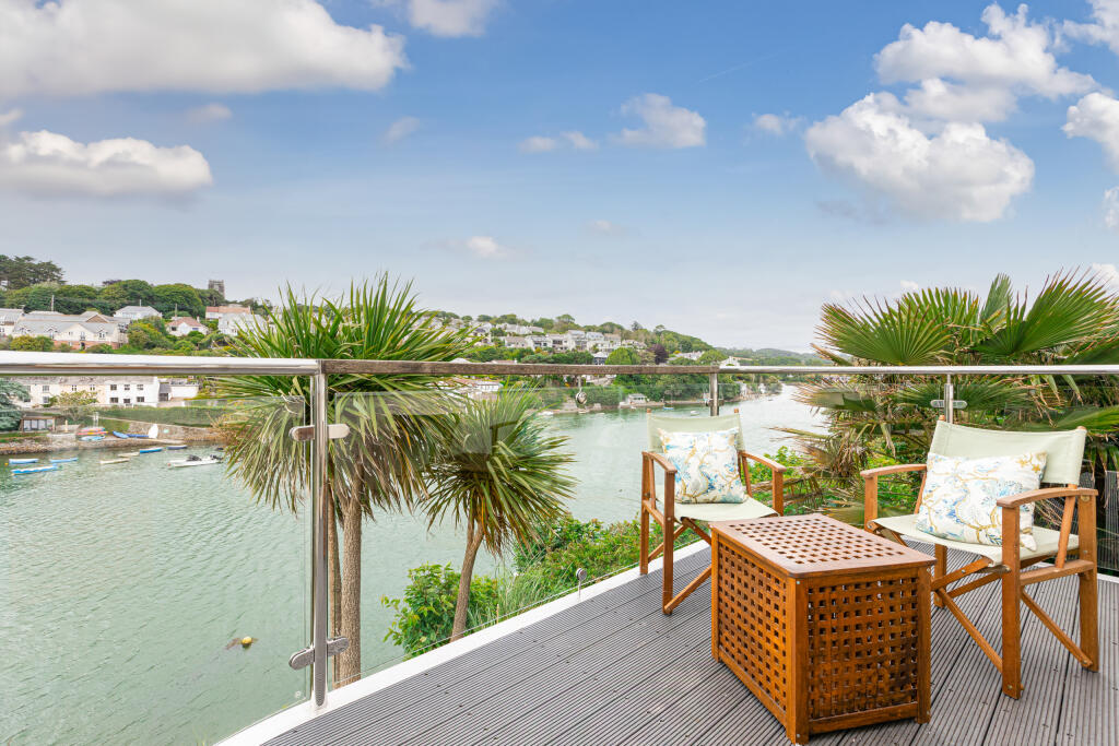 House in Plymouth, Noss Mayo, Newton and Noss - View 4