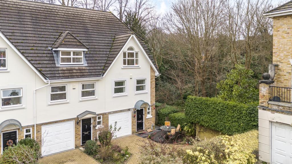 Main image of property: Penners Gardens, Surbiton, KT6