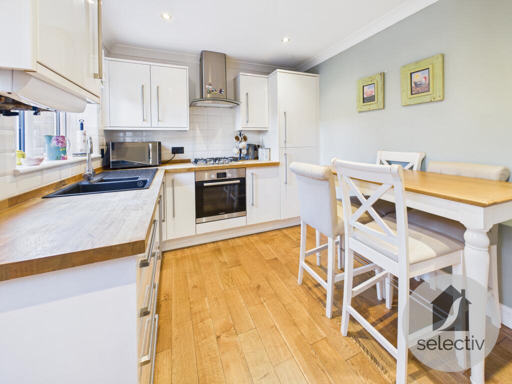 Swanage Drive, Redcar, Redcar And Cleveland photo 3
