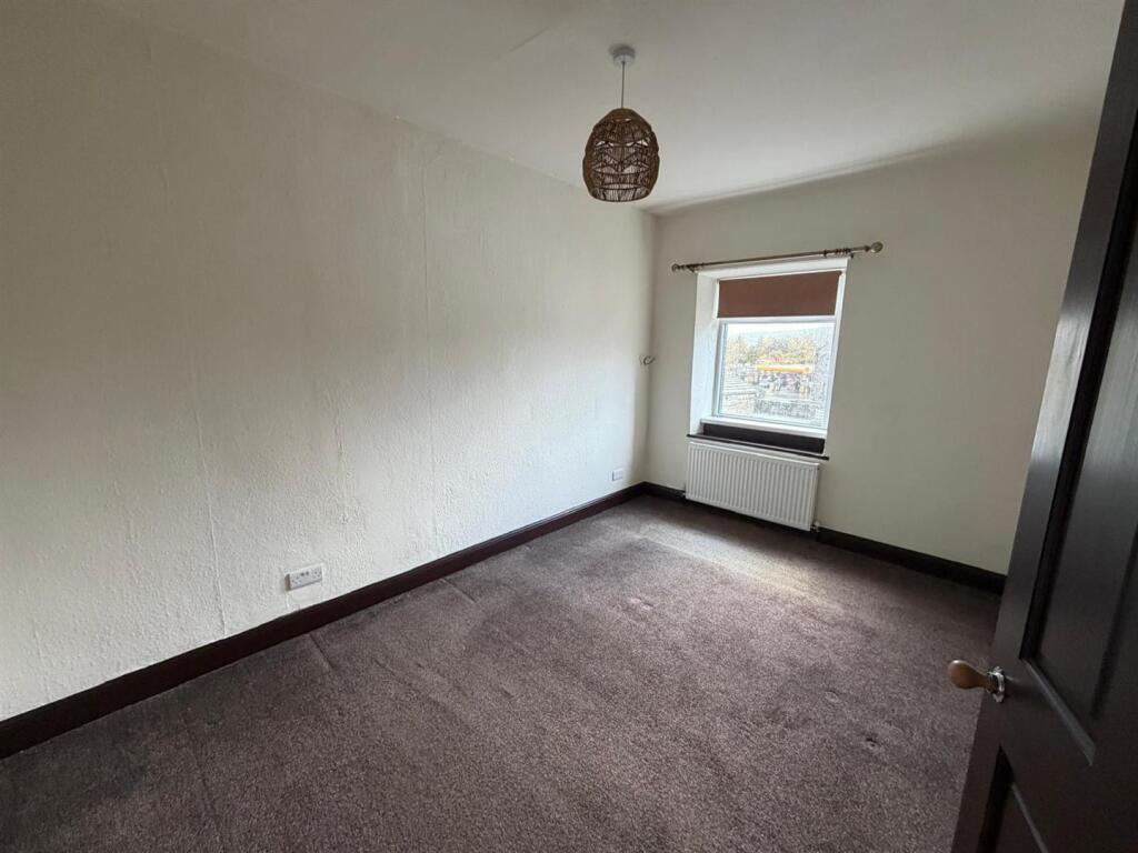 Additional image 10 of Albert Square, Silsden