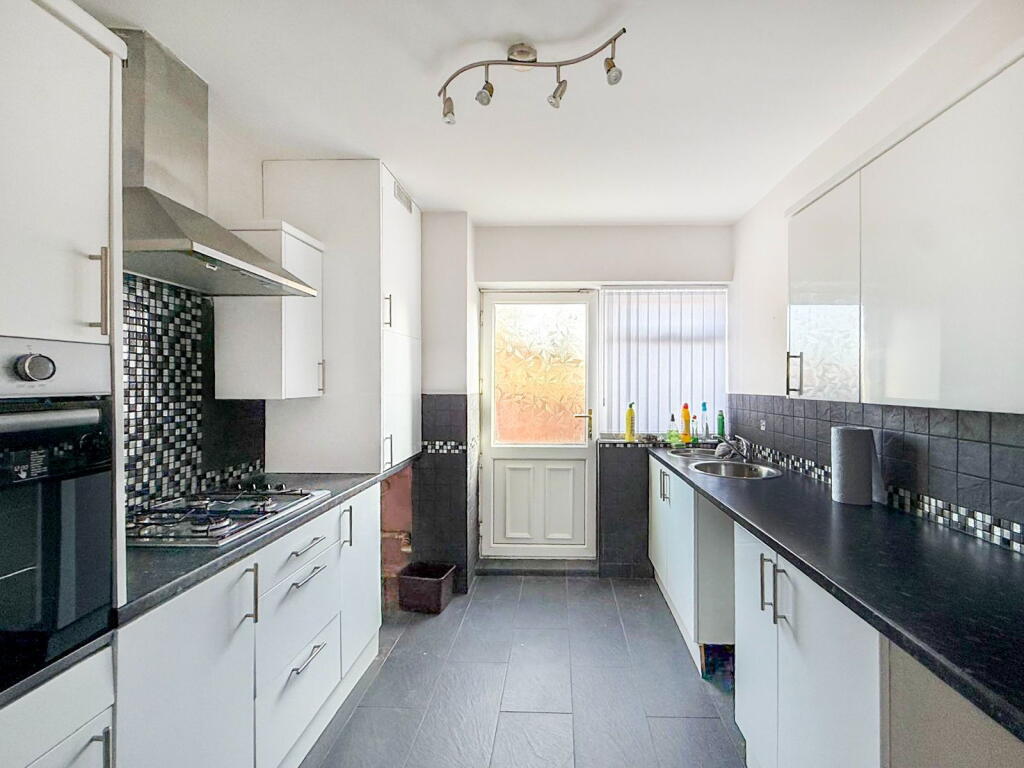 Westerdale Grove, Hull, HU9 photo 2