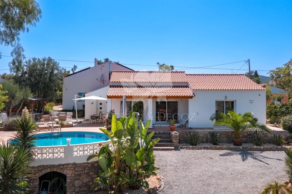 Main image of property: Algarve, Moncarapacho