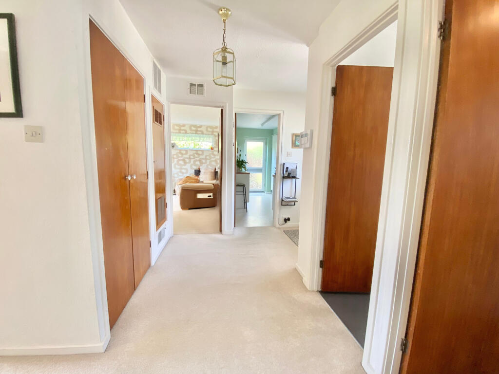 Ellesfield Drive, West Parley, Ferndown, Dorset photo 4