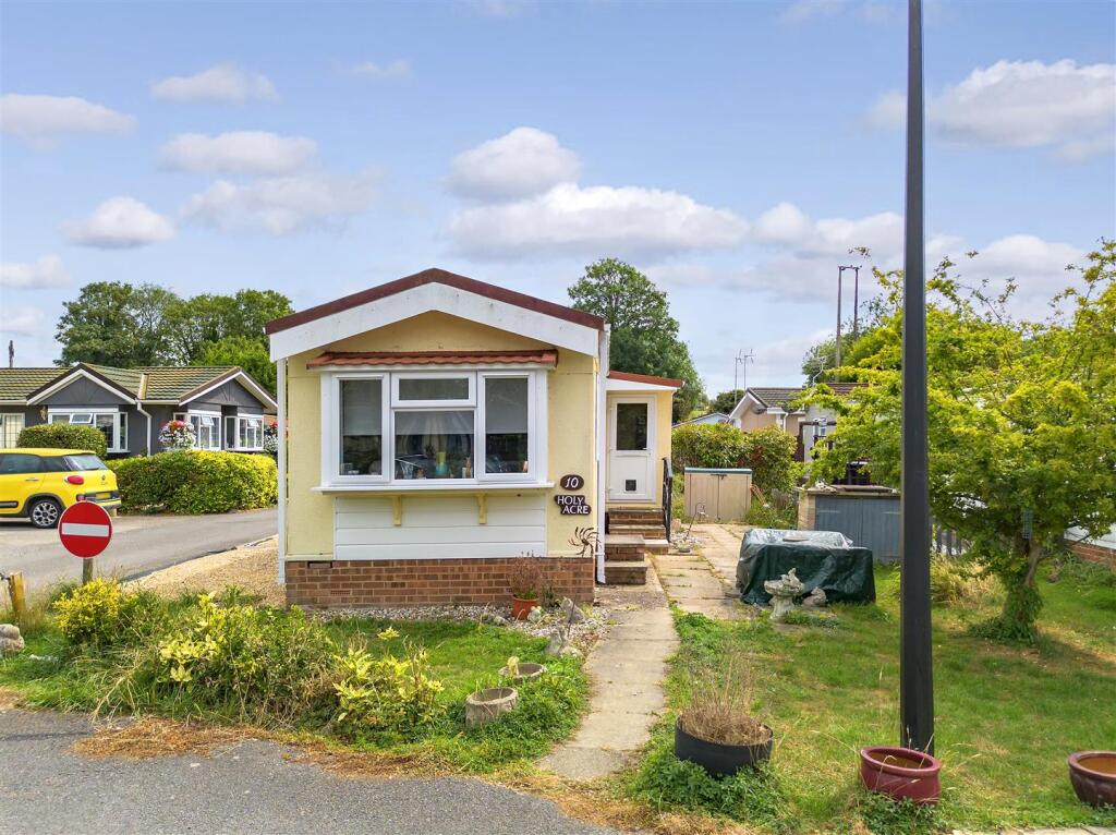 Main image of property: Full Time Residence: Roydon Marina Village