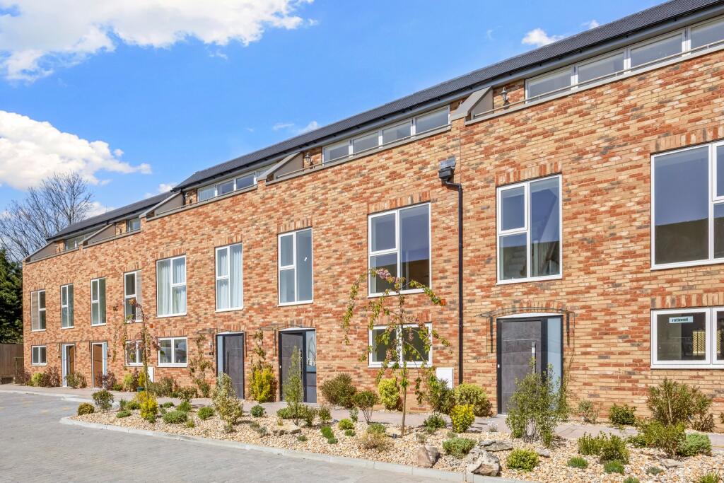 Main image of property: Cherry Tree Row, 39 The Droveway, Hove BN3 6LE