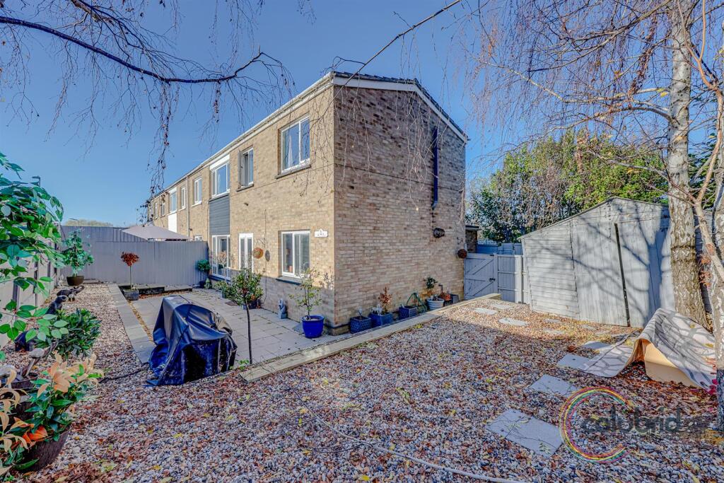 Main image of property: Tasman Close Stanford-Le-Hope