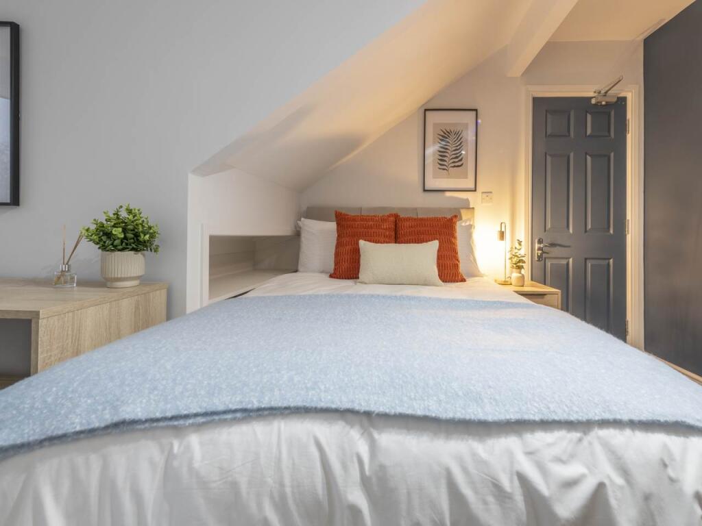 House in Leeds, Tannery Yard, Bramley - View 4