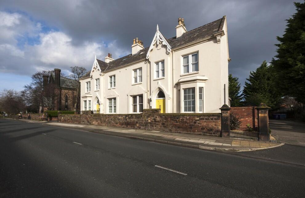Main image of property: 4 Ashbury Row L19 0NU