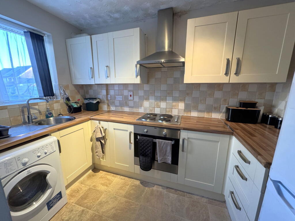 Longlands Court, Winslow photo 2