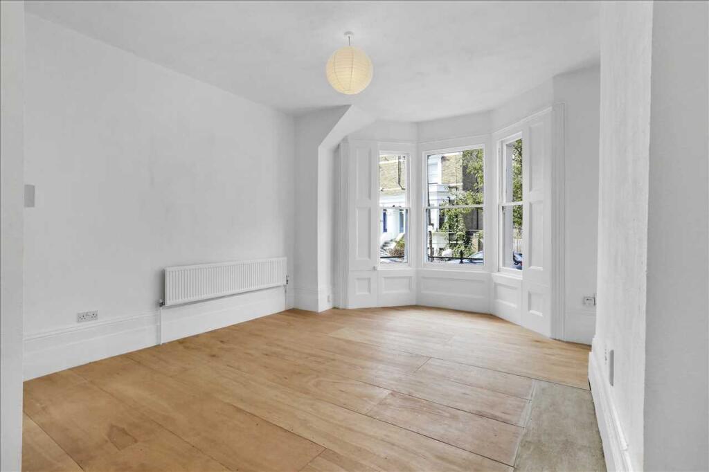 Apartment in London, Kentish Town - View 3
