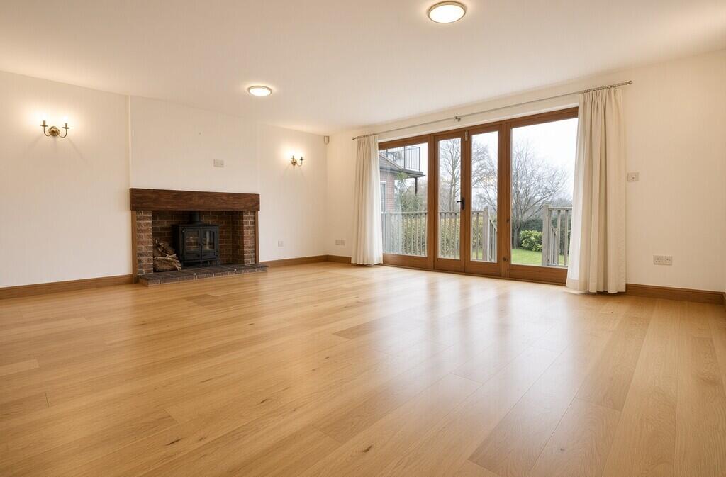 House in Spelthorne, Surrey - View 4