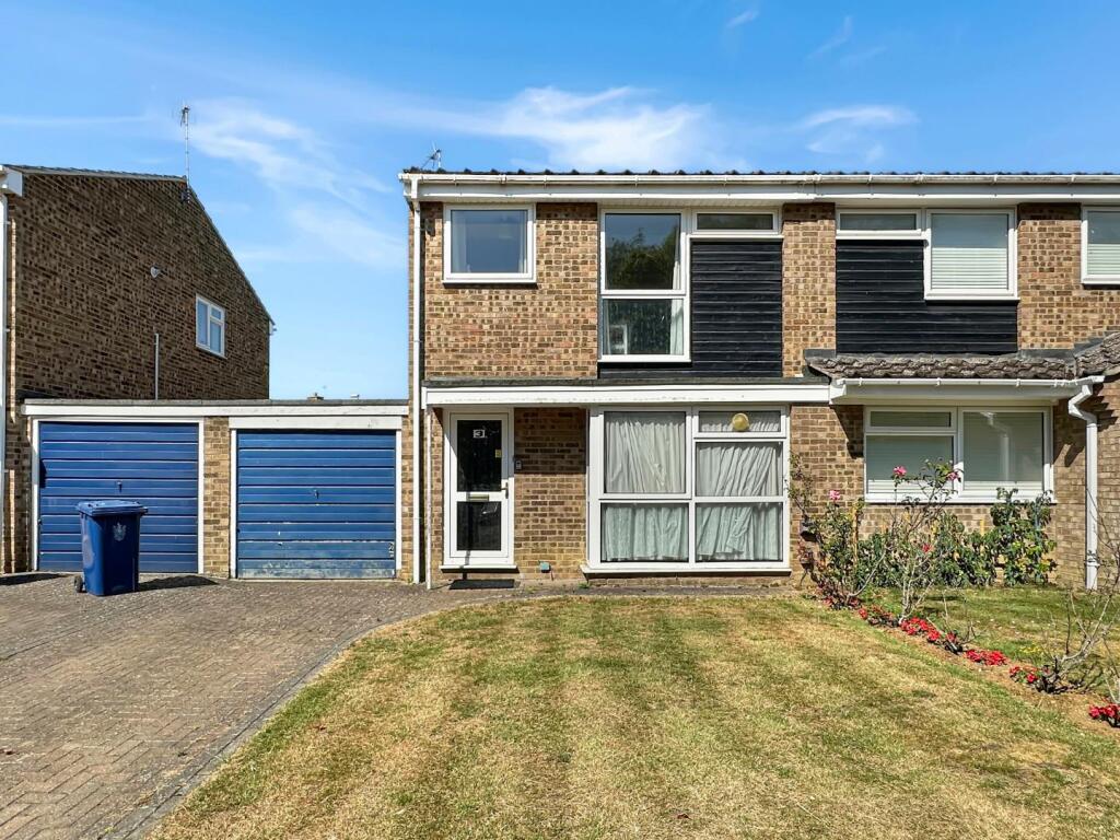 Main image of property: Narrow Close, Histon, Cambridge