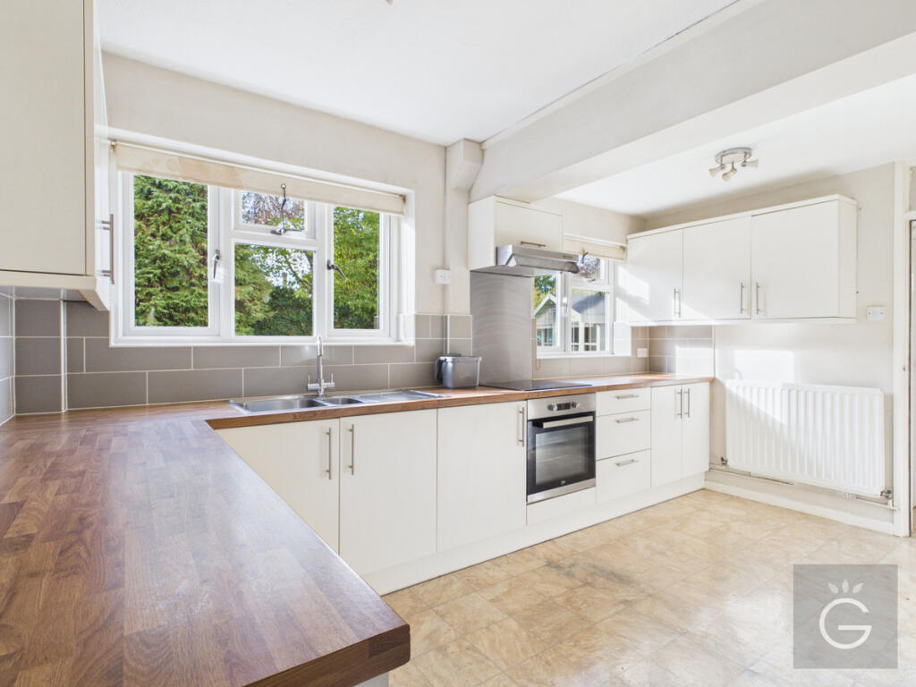 House in Reading, Lower Earley, Earley - View 5