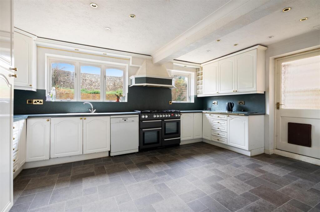 House in Lewes, Wallands Park - View 2