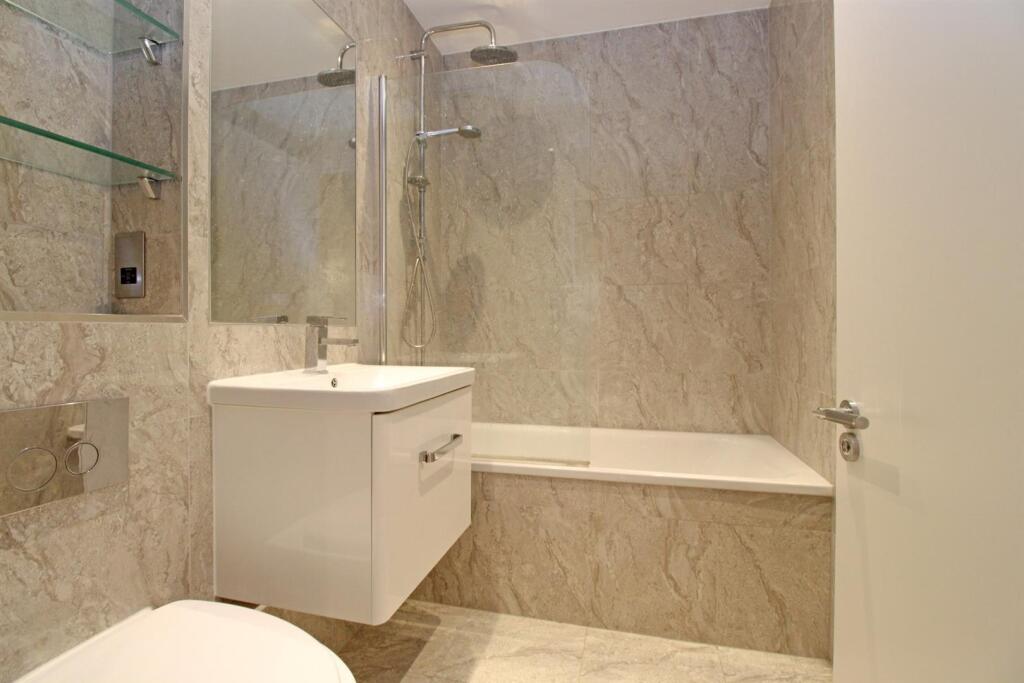 Apartment in Brighton - View 5