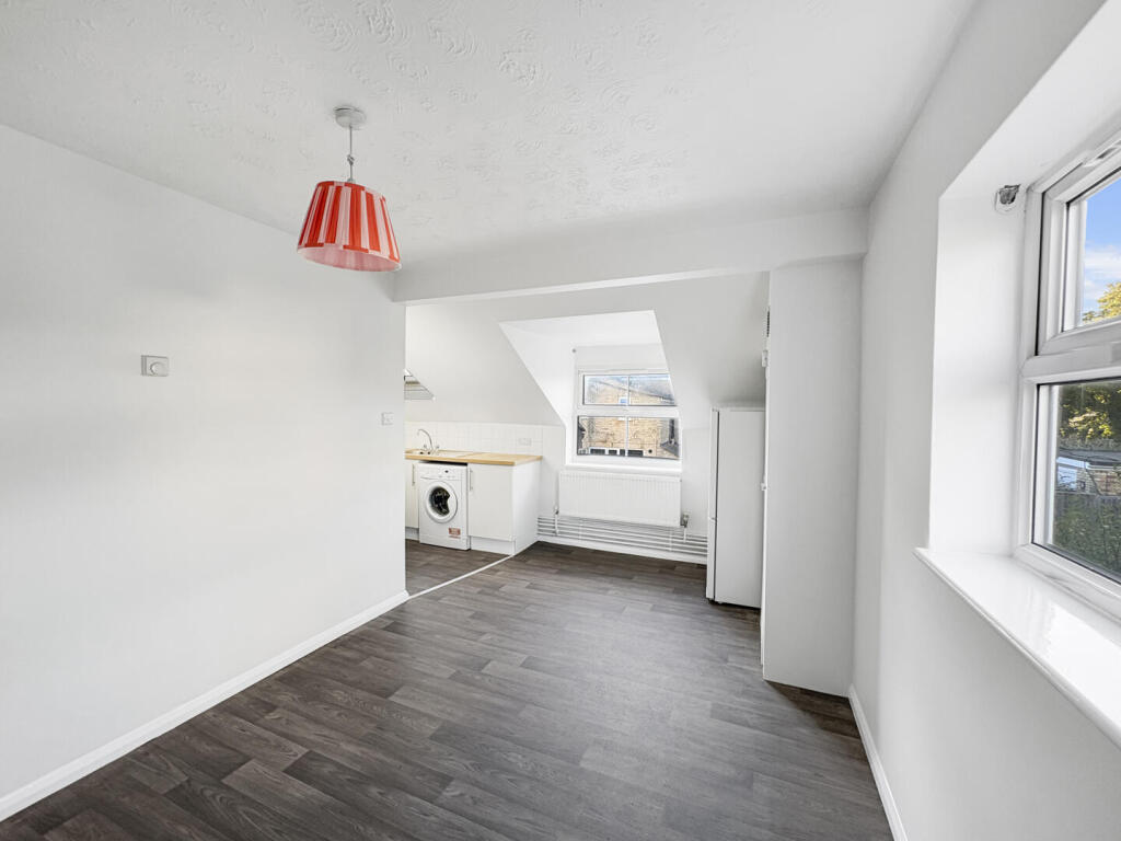 Apartment in Cambridge - View 4