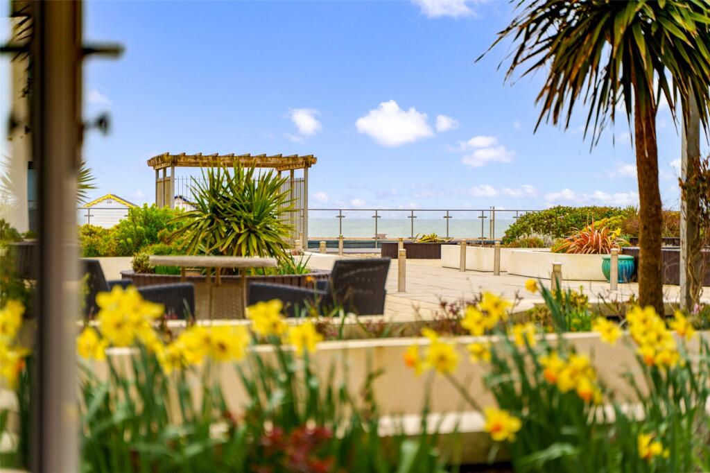 Apartment in Brighton - View 4