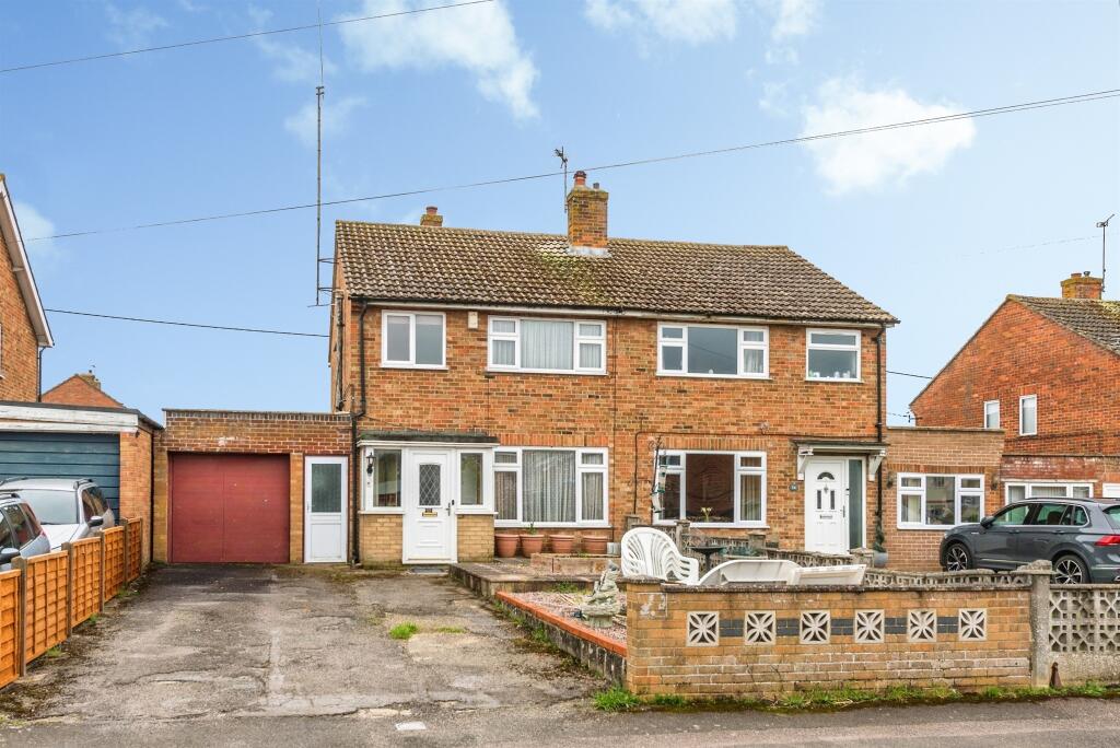 Main image of property: Whitehorns Way, Drayton, ABINGDON