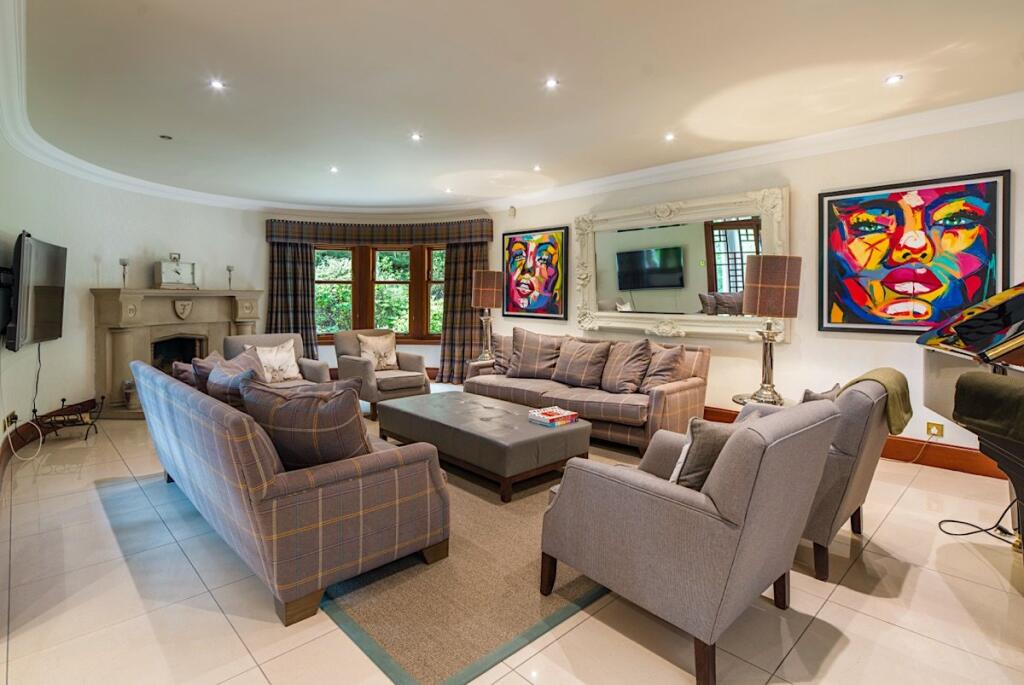 House in Perth - More