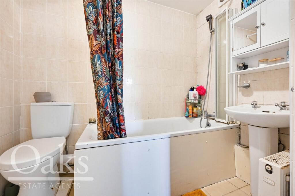 Apartment in London, West Norwood - More