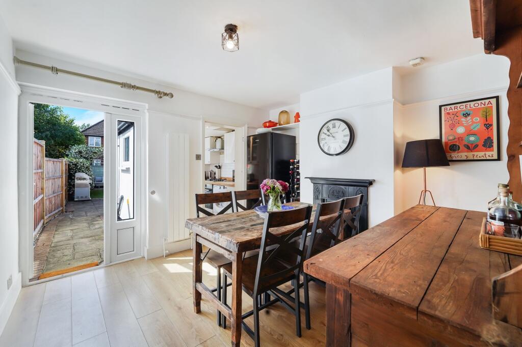 House in Elmbridge, Surrey - More