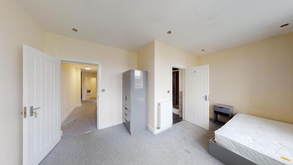 Main image of property: Flat 5, Ormiston House, 34 Pelham Street, Nottingham, NG1 2EG