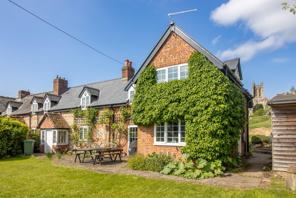 Main image of property: Magpies, Northington, Alresford