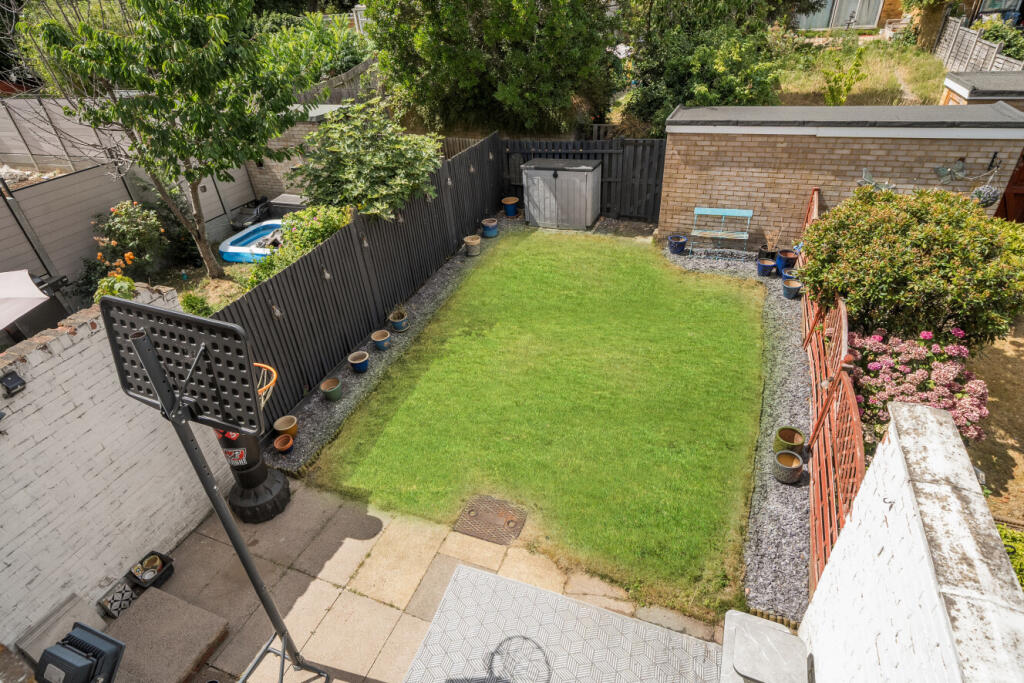 House in London, Pickhurst, Hayes - View 4