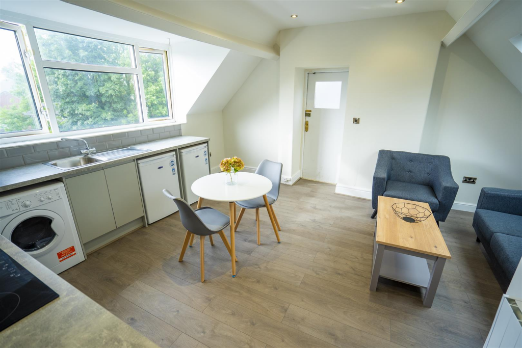 Main image of property: Flat 6, 27 Victoria Road, Sheffield