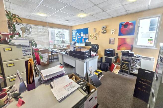 25 Doods Road, Reigate, RH2 0NT