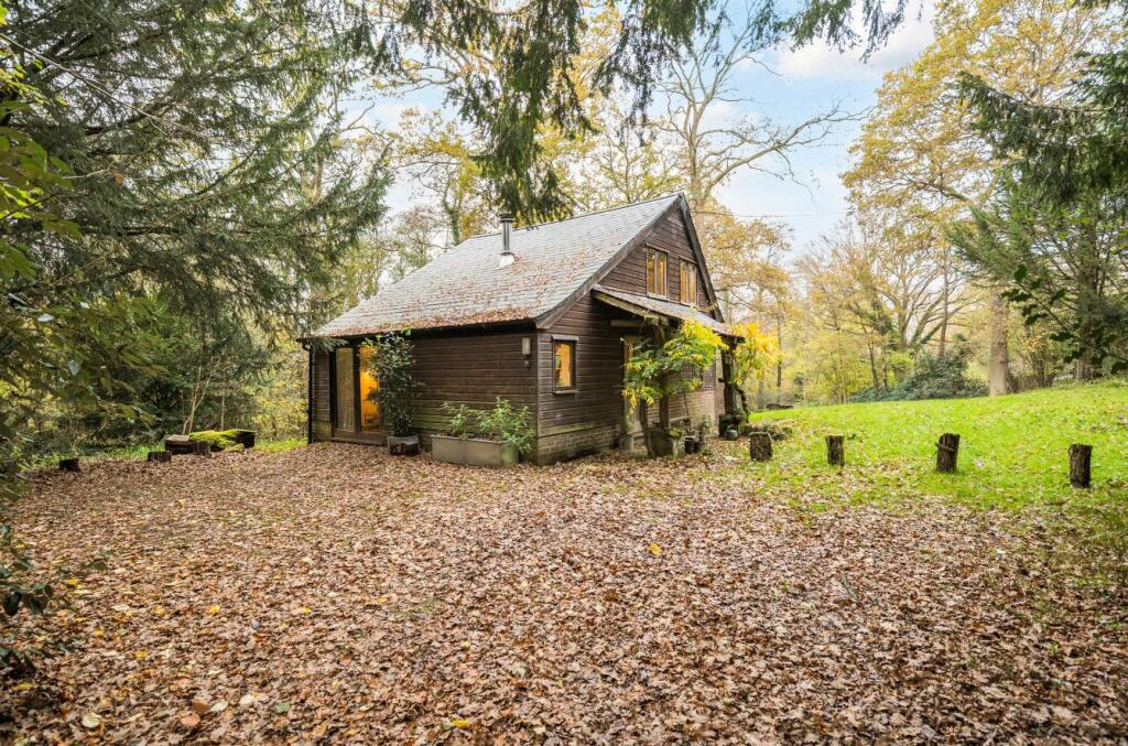 Main image of property: Parrock Lane, Upper Hartfield, Hartfield