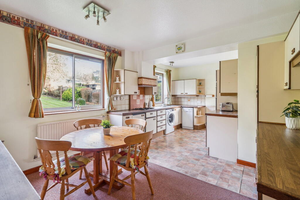 Valley Road, Rickmansworth, WD3 photo 4