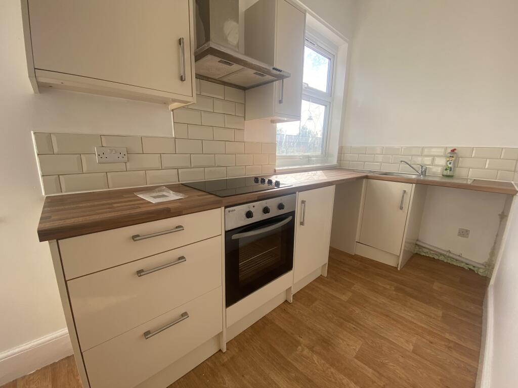 Apartment in Southampton - View 4