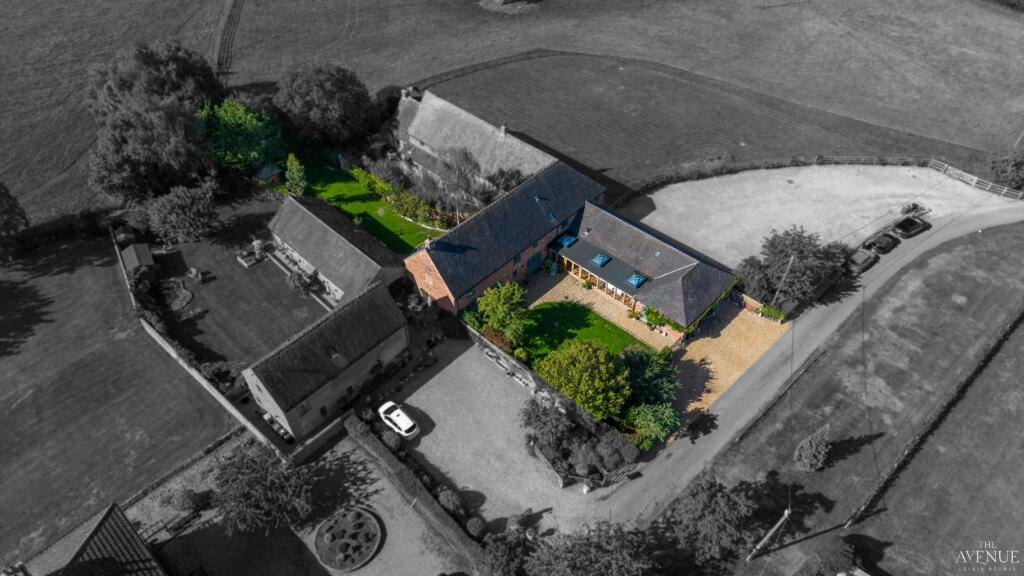 House in Walsall - View 3