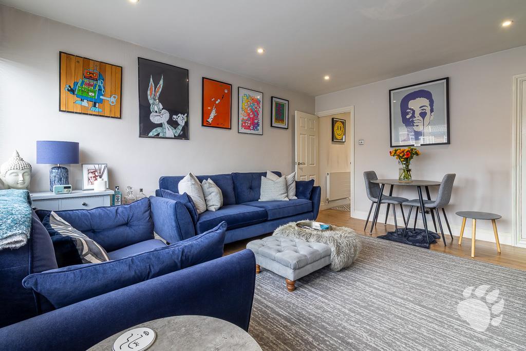 Apartment in Romford - View 4