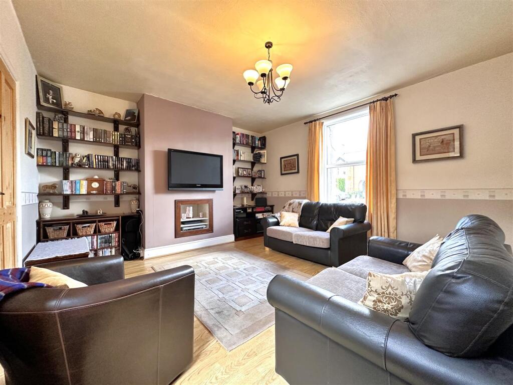 House in Newark, New Balderton, Balderton - View 2