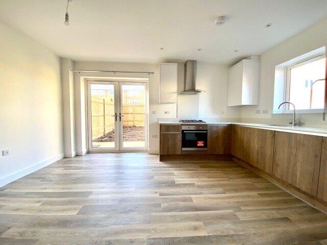 House in Southampton - More