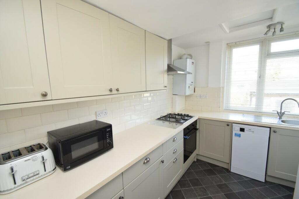 Main image of property: Clifton Terrace, Falmouth, TR11