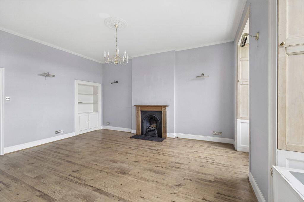 Apartment in Bristol, Clifton Village, Hotwells - View 3