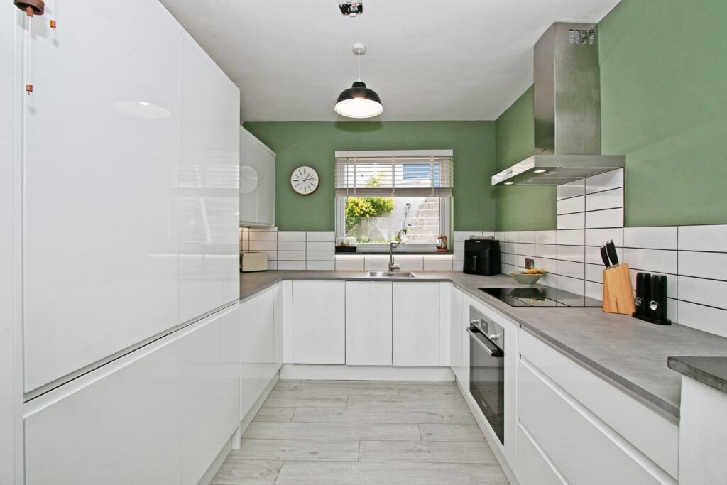Upland Crescent, Truro, Cornwall, TR1 photo 4