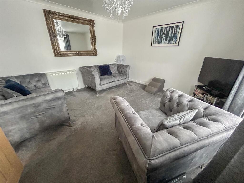 House in Clacton-on-Sea - More