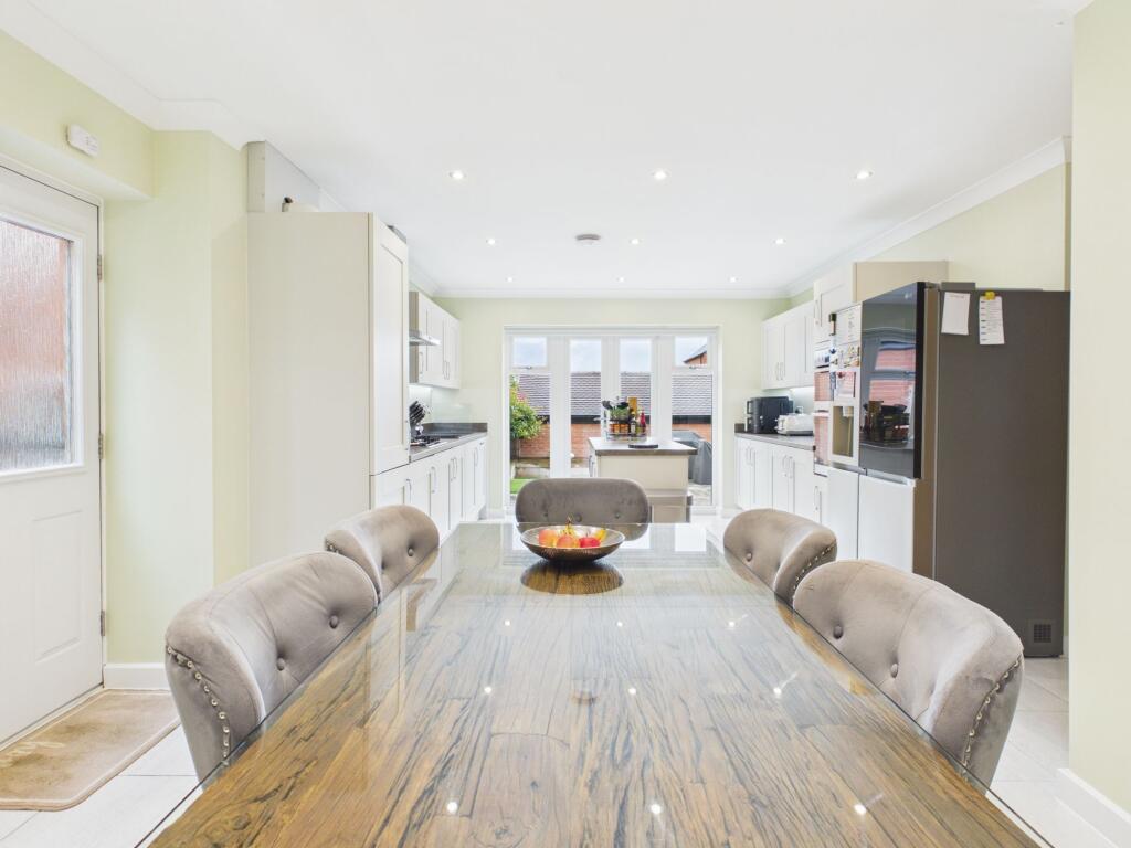 House in Towcester, West Northamptonshire - View 5