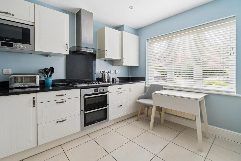 House in Slough - View 3