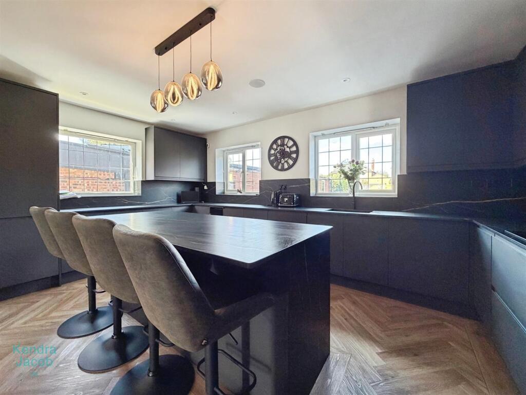 House in Sheffield - View 5