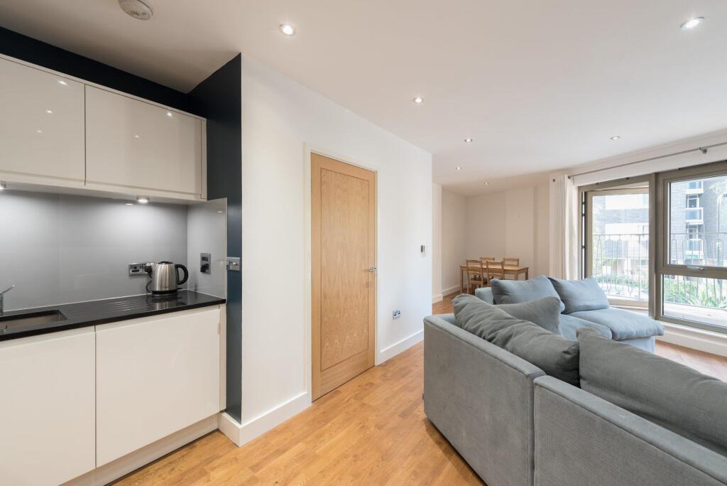 Apartment in London - View 4