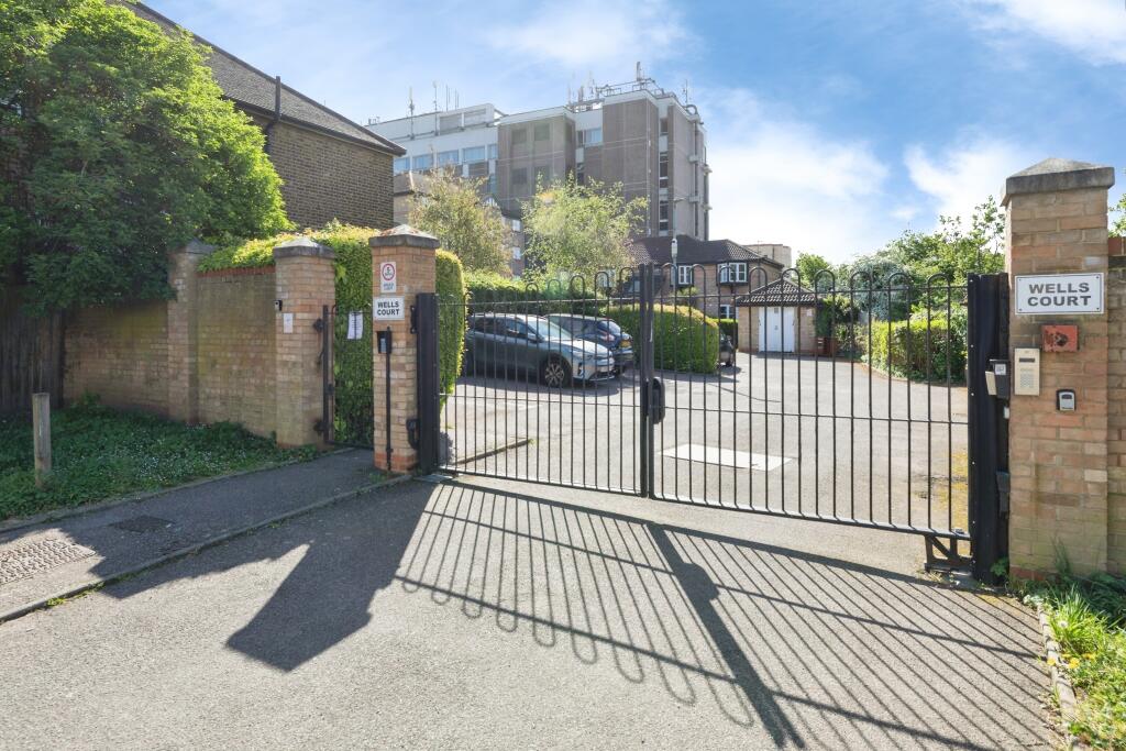 Main image of property: Regarth Avenue, Romford, RM1