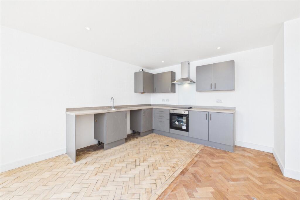 Main image of property: Lovewell Road, Lowestoft, Suffolk, NR33